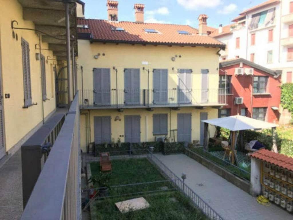 Apartment Design On Navigli Milan